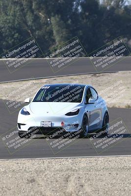 media/Nov-08-2025-Speed Ventures (Sat) [[1c7a6332f5]]/TC B/Session 1 (Turn 3)/